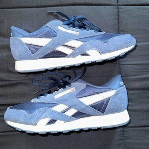 Classic Nylon Reebok *gently worn*